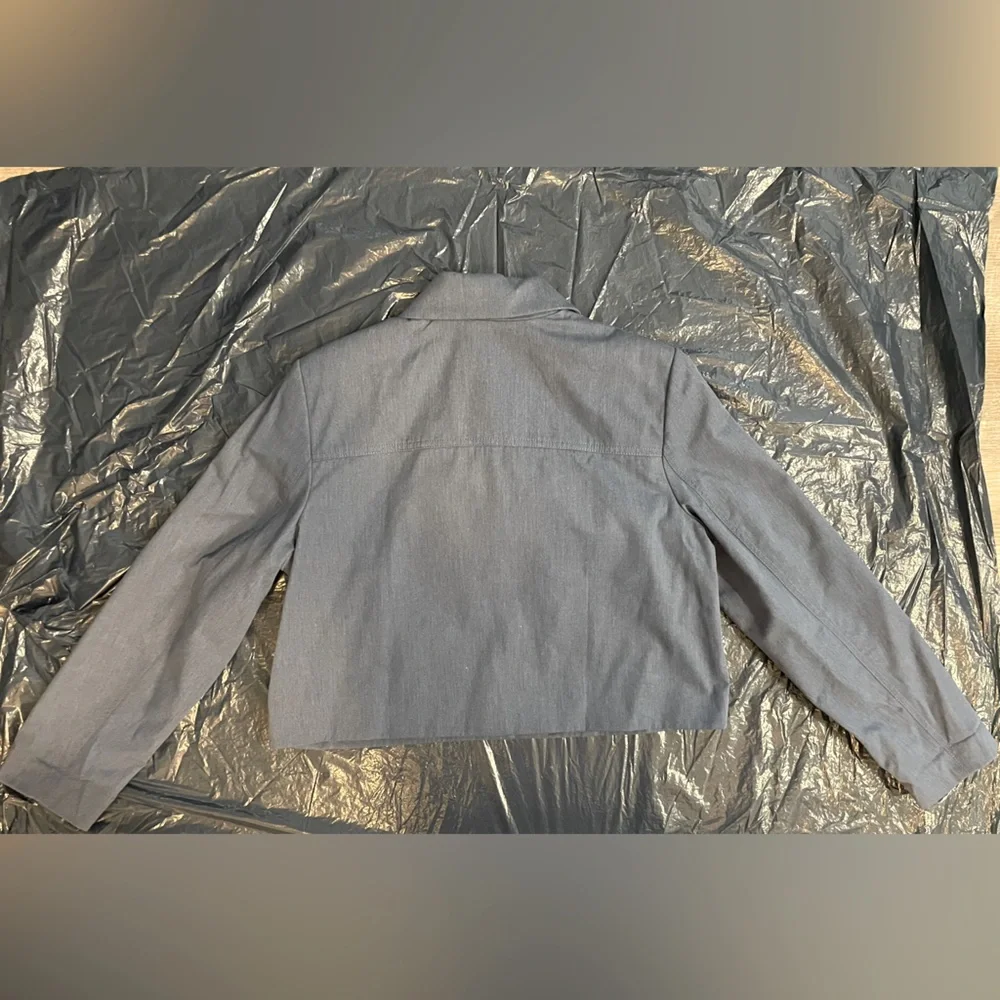 Banana Republic women’s short pocket jacket - Picture 3 of 14